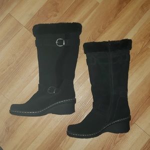 Black Suede Boots with Faux Fur